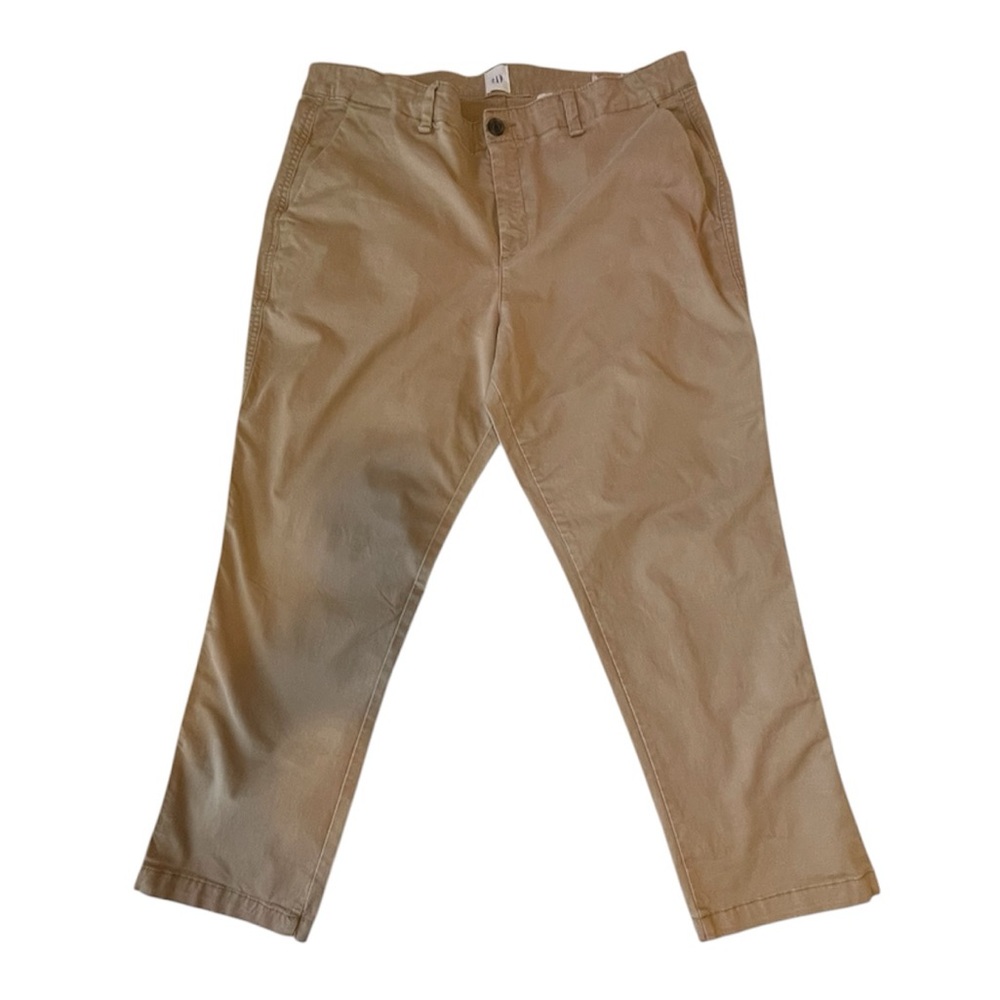Gap Women’s khaki cropped pants sz 14 Petite